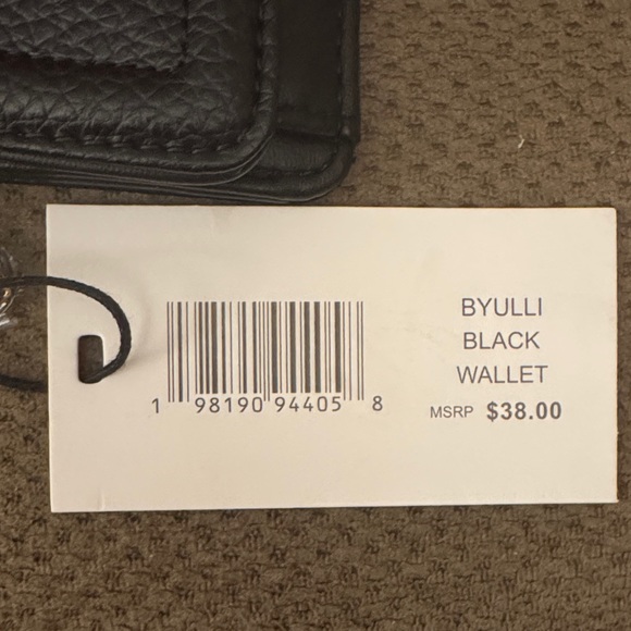 Steve Madden Black Faux Leather Small Wallet - Picture 5 of 5